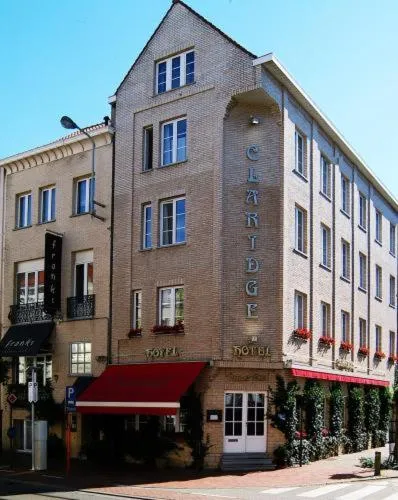 克拉里奇酒店，位于Nieuwmunster的酒店