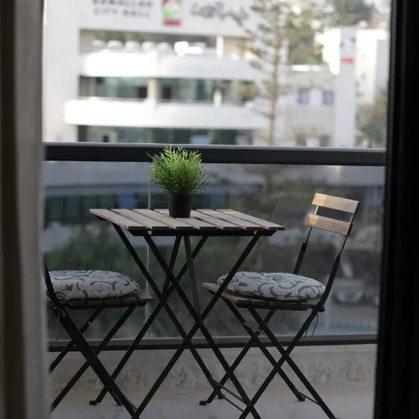 Ramallah Modern Apartment，位于拉马拉的酒店