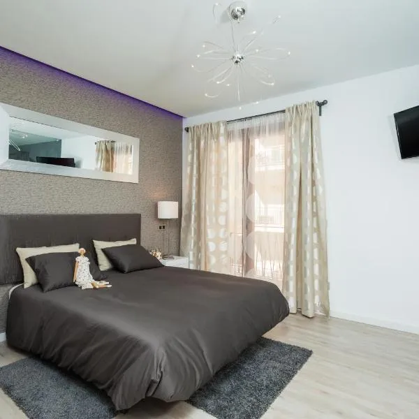 Mafloras Luxury&Beach Apartment，位于松塞尔韦拉的酒店