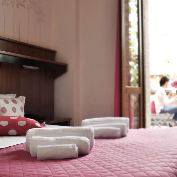 Hotel EMI，位于雷诺河畔卡尔代拉拉的酒店