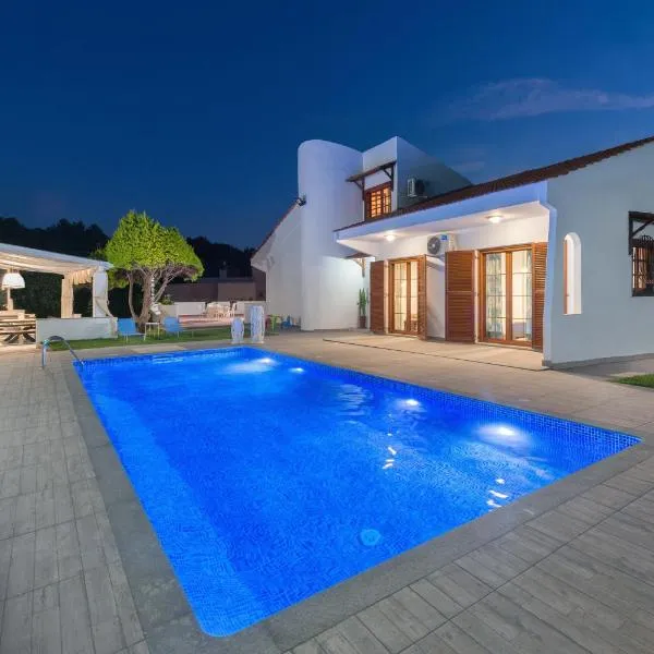 Una Villa Rhodes，位于依克希亚的酒店