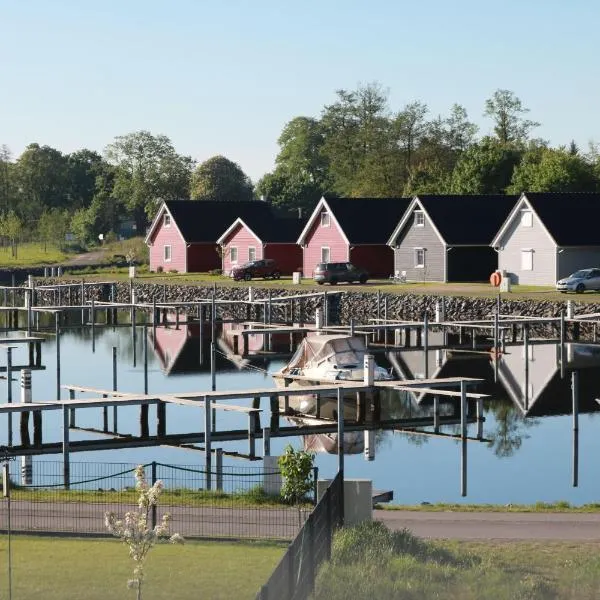 Skandinavisches-Ferienhaus-2-Reihe-zum-Wasser-fuer-6-Personen，位于Eichhorst的酒店