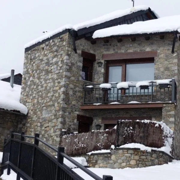 洛浦度假屋，位于埃斯波特的酒店