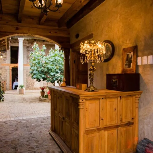 Hotel Casa de Gandhi，位于圣克里斯托瓦尔-德拉斯卡萨斯的酒店