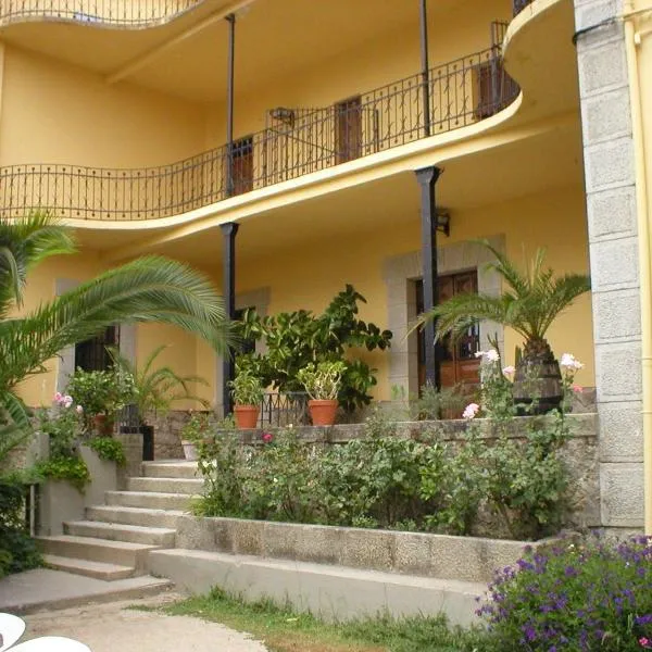 Hosteria Casa Colonial，位于Navalonguilla的酒店