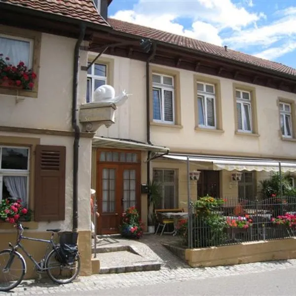 Gasthaus zur Schnecke Kandern，位于坎德尔恩的酒店