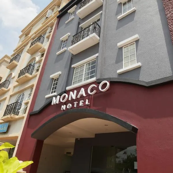 Monaco Hotel，位于Kampong Pulau Sebak的酒店