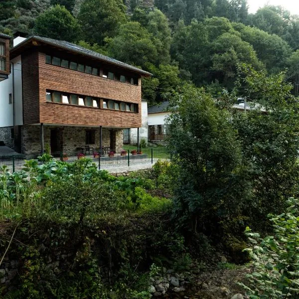 Hotel Rural Las Montañas de Pumar，位于Besullo的酒店