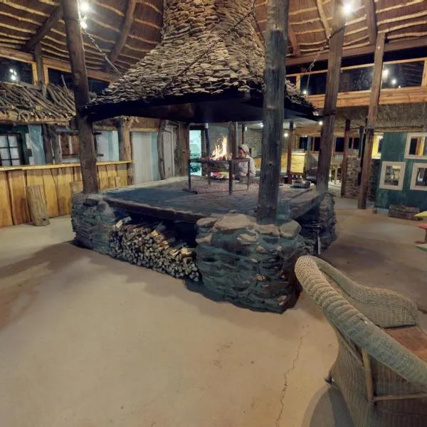 Swartberg Pass Cottages - Kobus Se Gat，位于Matjiesrivier的酒店