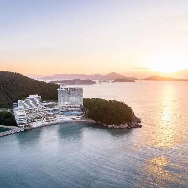 Hanwha Resort Geoje Belvedere，位于巨济的酒店