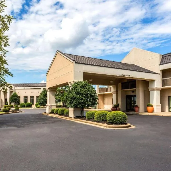 Quality Inn Union City US 51，位于Fulton的酒店