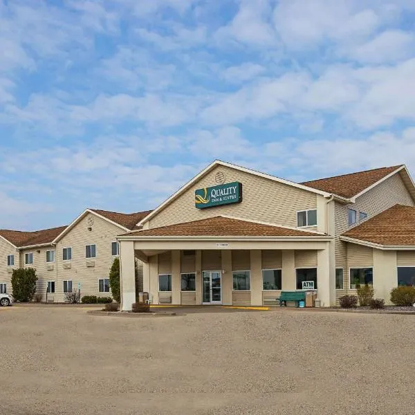 Quality Inn & Suites Belmont - Platteville，位于贝尔蒙的酒店