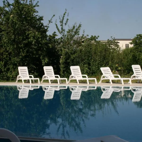 Hotel Residence Turium，位于格里索利亚的酒店