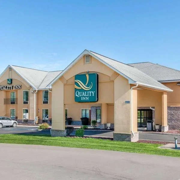 Quality Inn Bloomington Near University，位于布卢明顿的酒店