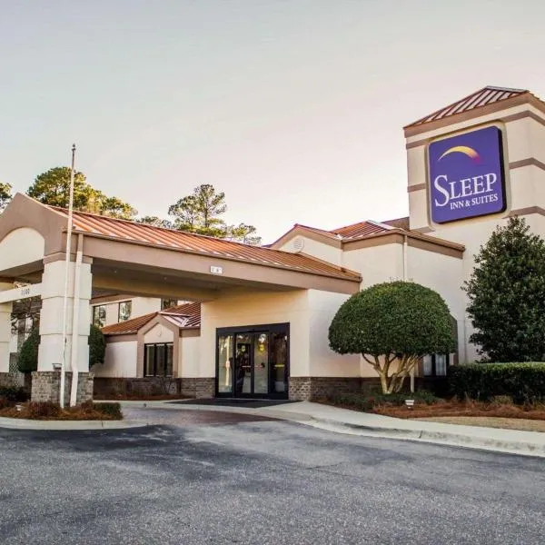 Sleep Inn & Suites Spring Lake - Fayetteville Near Fort Liberty，位于斯普林莱克的酒店