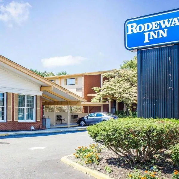 Rodeway Inn Huntington Station - Melville，位于East Norwich的酒店