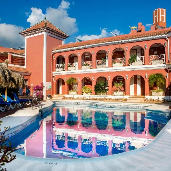 洛斯阿科斯酒店，位于Castillo Bajo的酒店
