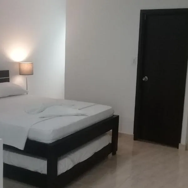 Hotel Residencias la CH，位于亚美尼亚的酒店