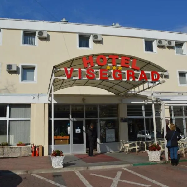 Hotel Višegrad，位于Donje Vardište的酒店