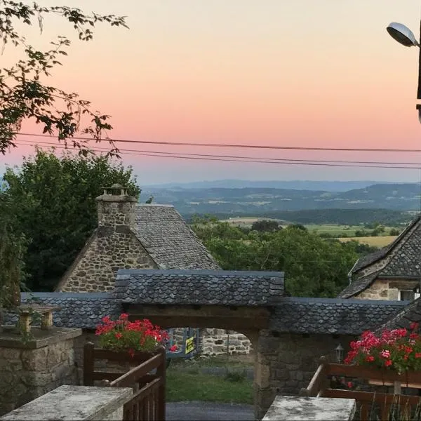 Lo Soulenquo à Fonteilles sur le GR 65，位于Saint-Félix-de-Lunel的酒店