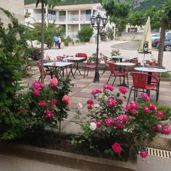 坎芭耶鲁酒店，位于加莱里亚的酒店