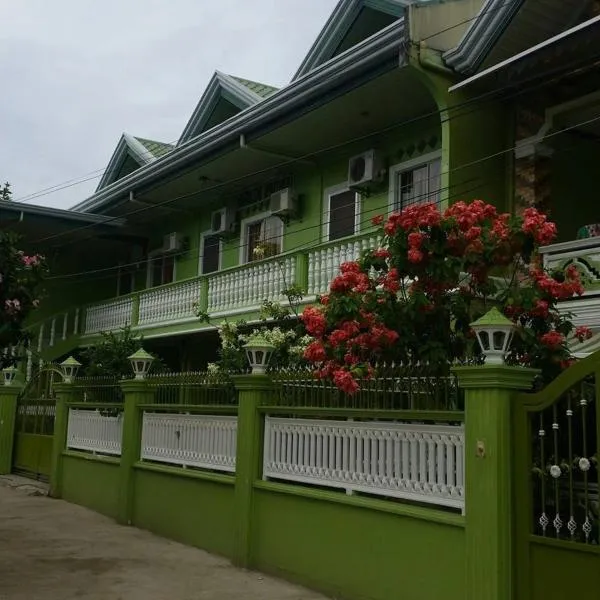 麦格达娜公寓，位于Balamban的酒店