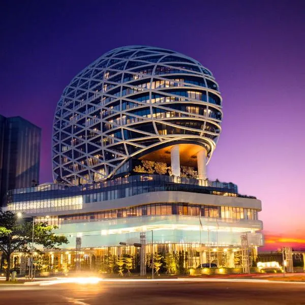 JHL Solitaire Gading Serpong，位于塞尔蓬的酒店