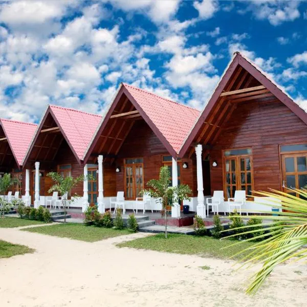 Elegant Green Beach Resort，位于乌普韦利的酒店