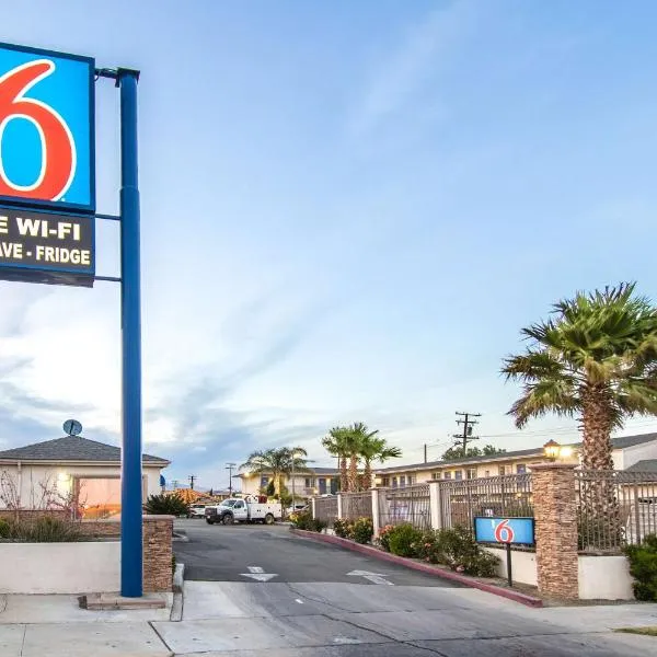 莫哈韦-机场6号汽车旅馆，位于加利福尼亚城的酒店