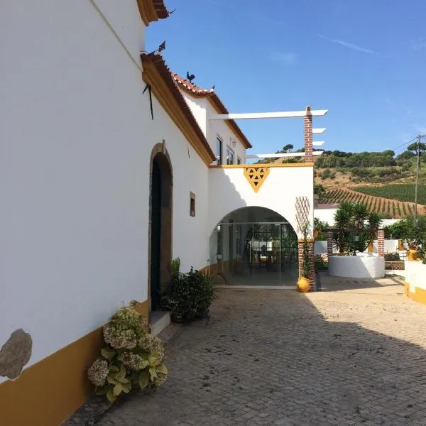 Quinta Ribeira do Labrador - Lisbon West Wine Route，位于Espiçandeira的酒店