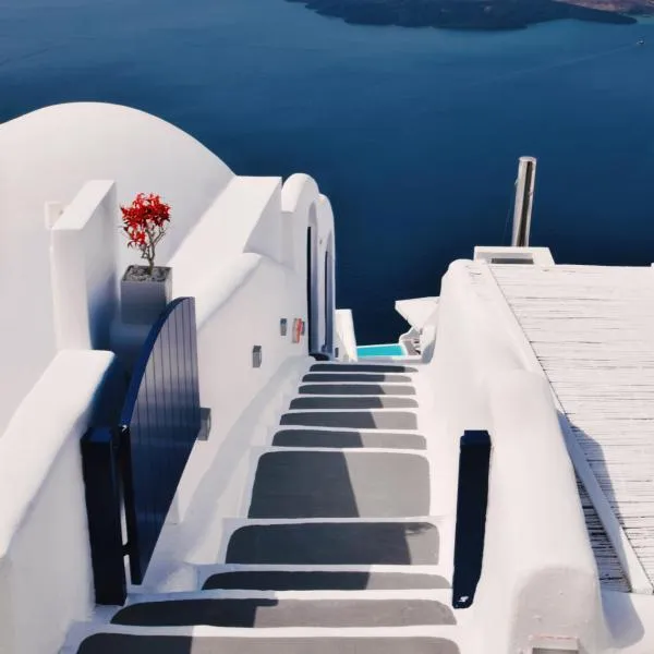 Katikies Chromata Santorini - The Leading Hotels of the World，位于易莫洛林的酒店