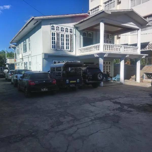 Diamond Star Guest House，位于Kyawmaungnge的酒店