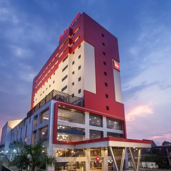 ibis Pontianak City Center，位于Sungaidurian的酒店