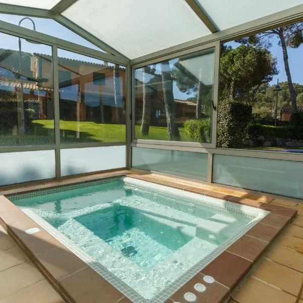 卡萨斯高尔夫休闲旅馆，位于帕尔斯的酒店