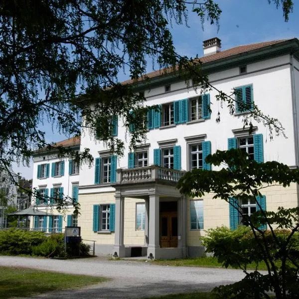 里希特斯维尔青年旅舍，位于胡尔登的酒店