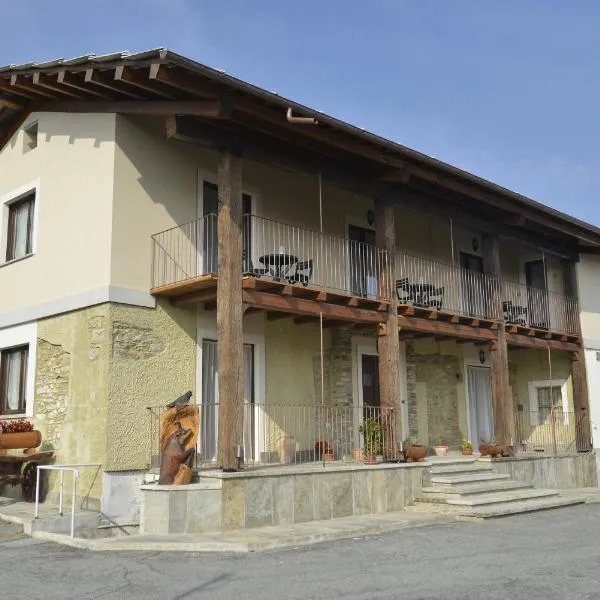 Agriturismo Ai Prüsot，位于Luserna San Giovanni的酒店