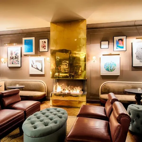 柏林查理边境检查站蒙德里安套房酒店，位于柏林的酒店