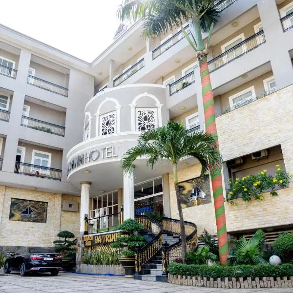 Ha Trinh Hotel，位于Ấp Thanh Nguyên的酒店