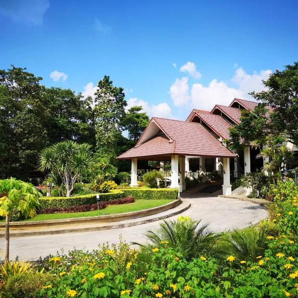 阿可拍林河客呙度假酒店，位于Ban Thap Sila的酒店
