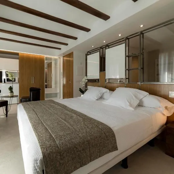 Vinatea Suites，位于Chiva de Morella的酒店