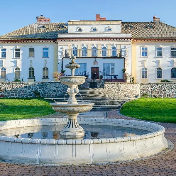 Pałac pod Bocianim Gniazdem，位于Potęgowo的酒店