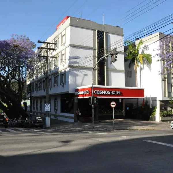考斯莫斯酒店，位于Nova Pádua的酒店
