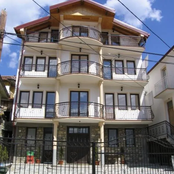 Villa La Kola Krusevo，位于克鲁舍沃的酒店