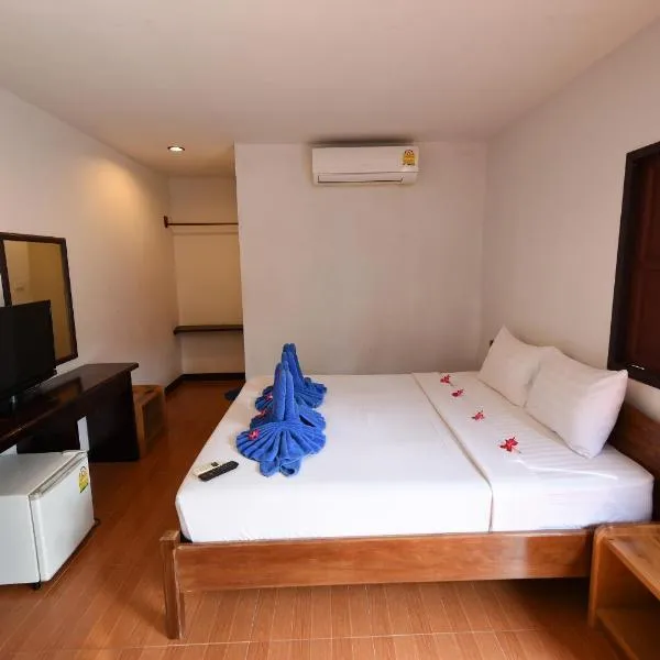 皮皮岛双棕榈别墅酒店，位于皮皮岛的酒店