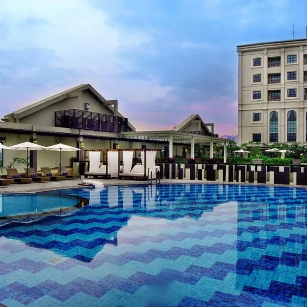 Grand City Hall Hotel & Serviced Residences，位于Sunggal的酒店