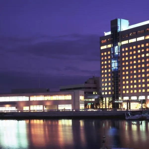 德岛格兰维罗酒店，位于Komatsushima的酒店