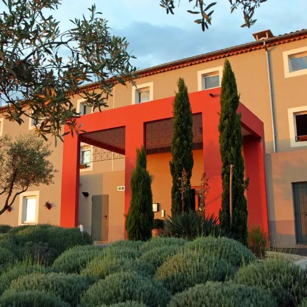 Hotel Restaurant Le Gardon - Pont du Gard，位于Blauzac的酒店