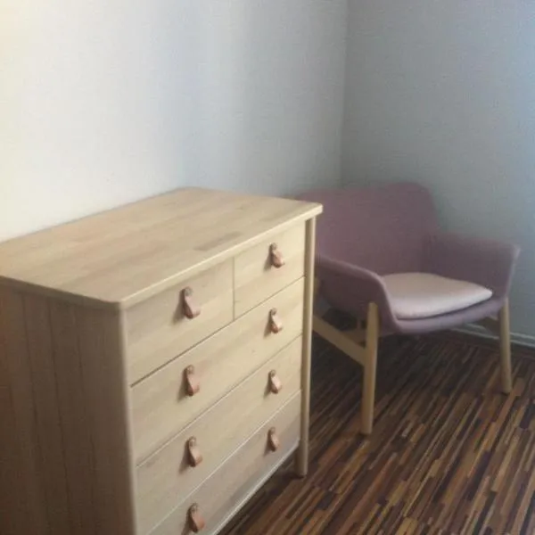 Chambre d'hôtes B&B，位于Moncel-sur-Seille的酒店