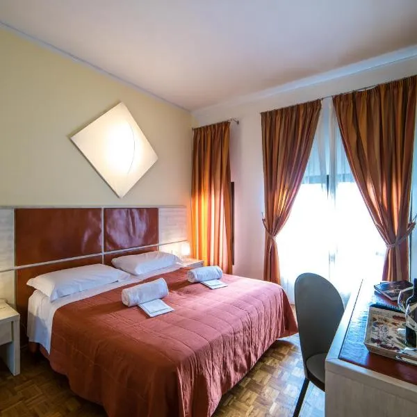 拉维起亚卡迪拉酒店，位于Lucciana的酒店