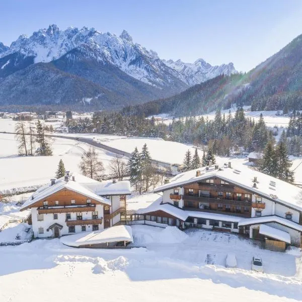 哈勃特斯诺夫酒店，位于多比亚科的酒店